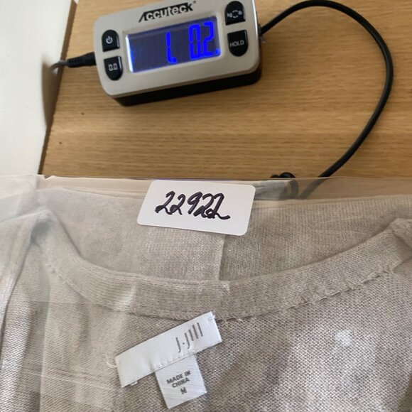 J Jill Sweater Womens Medium Ivory Silk Cashmere Blend Cardigan V Neck Button Up - Picture 10 of 10